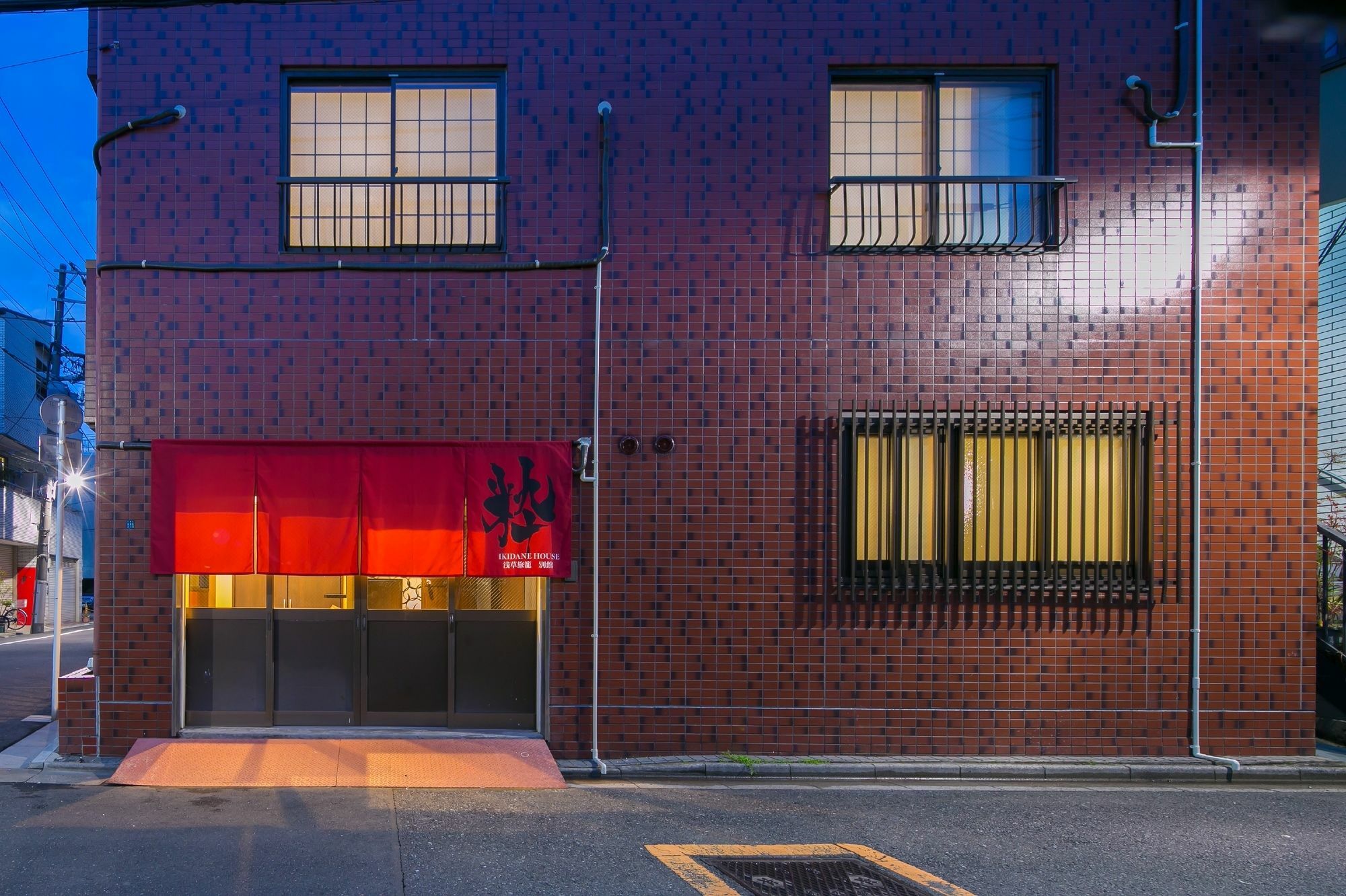 Ikidane House Asakusa Hatago Annex طوكيو المظهر الخارجي الصورة